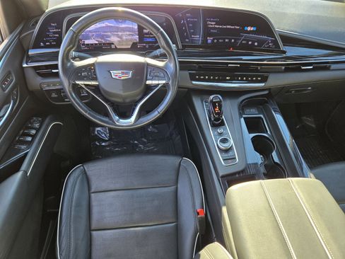 Used 2022 Cadillac Escalade ESV Sport w/ Touring Package image 12