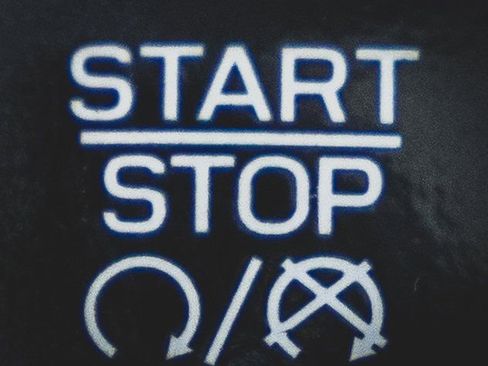 Used 2015 Jeep Grand Cherokee Limited w/ Luxury Group II image 8