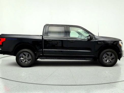 Used 2022 Ford F150 Lightning Lariat AWD/4WD image 4