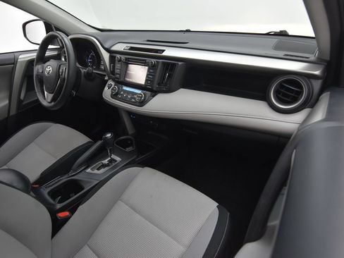 Used 2017 Toyota RAV4 XLE w/ Plus Extra Value Package FWD image 29