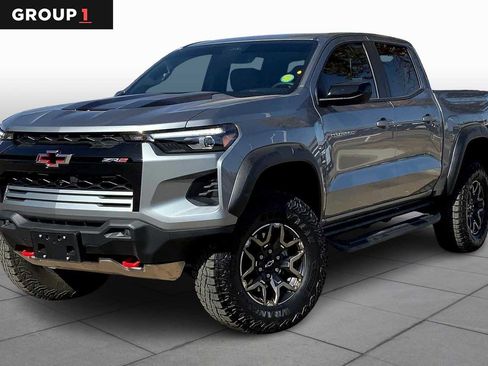 Used 2025 Chevrolet Colorado ZR2 w/ Technology Package image 1