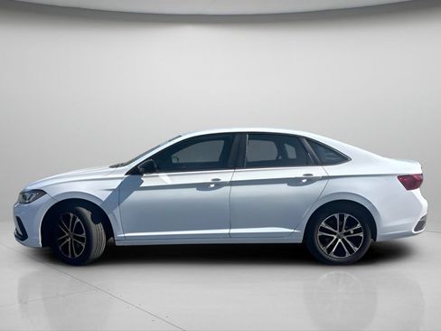 Used 2025 Volkswagen Jetta Sport FWD image 19
