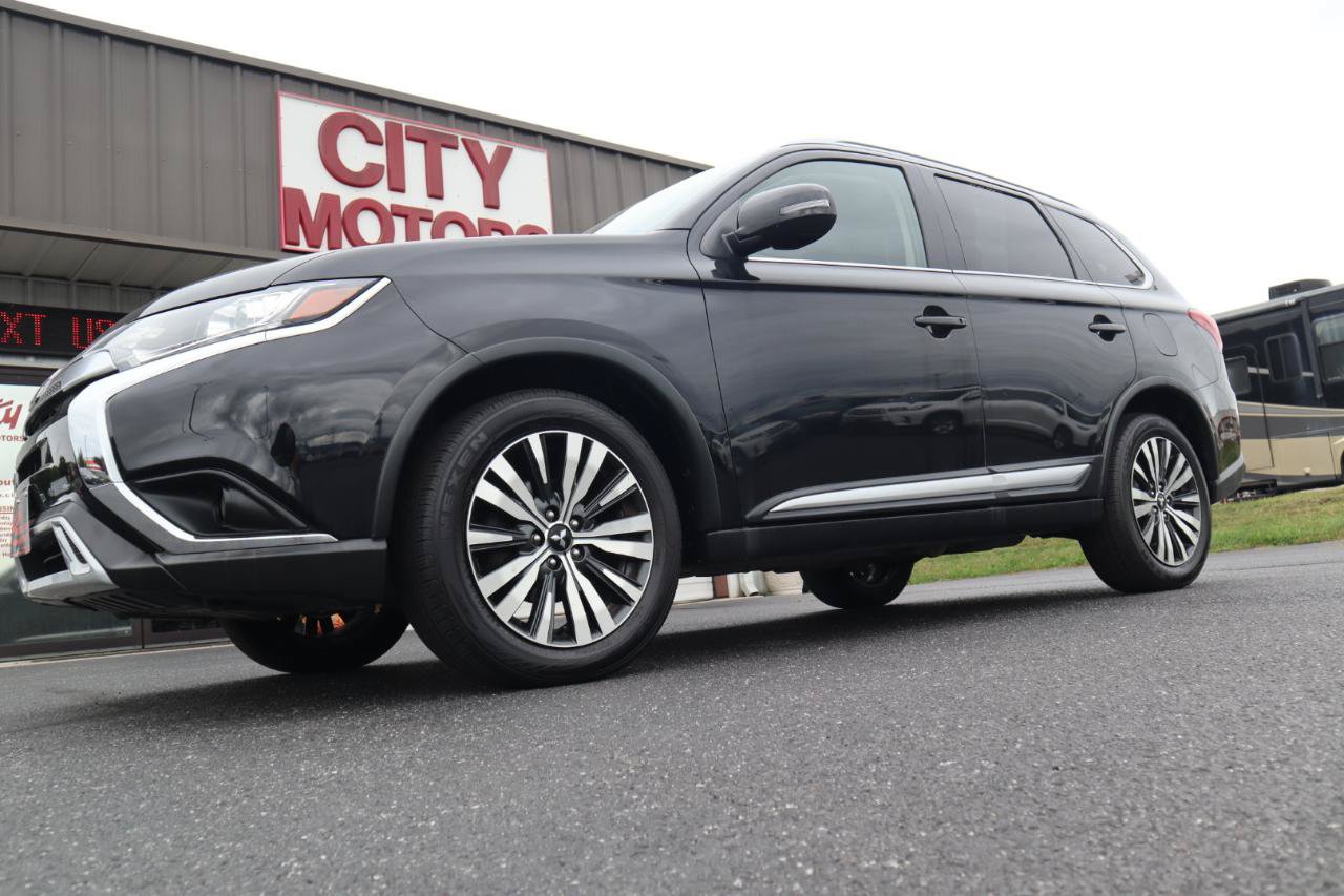 Used 2019 Mitsubishi Outlander SEL AWD/4WD image 16