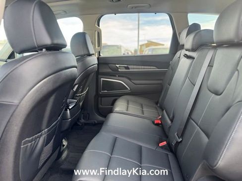 Used 2025 Kia Telluride EX image 8