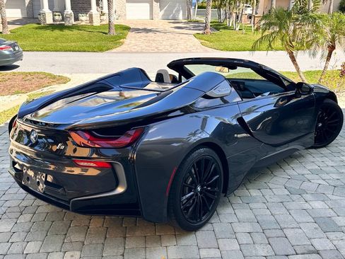 Used 2019 BMW i8 Roadster AWD/4WD image 9