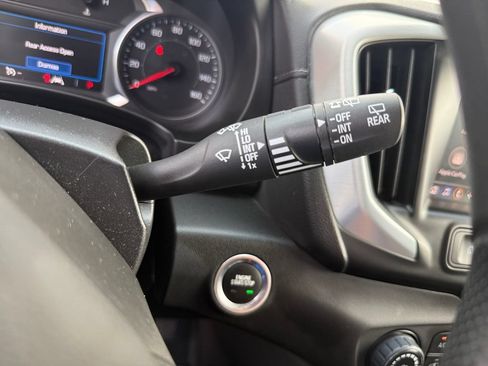 Used 2024 GMC Terrain SLE AWD/4WD image 38