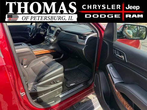 Used 2018 Chevrolet Suburban Premier AWD/4WD image 31