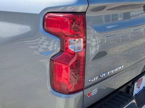 Used 2025 Chevrolet Silverado 1500 LT image 10