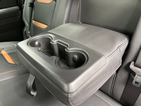 New 2026 GMC Sierra 2500 AT4 w/ AT4 Preferred Package AWD/4WD image 24