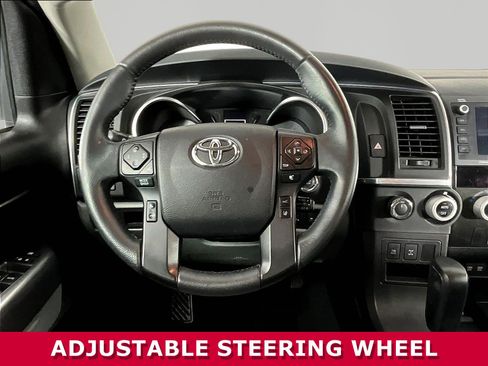 Used 2022 Toyota Sequoia SR5 AWD/4WD image 8