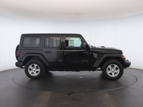 Used 2022 Jeep Wrangler Unlimited Sport image 22