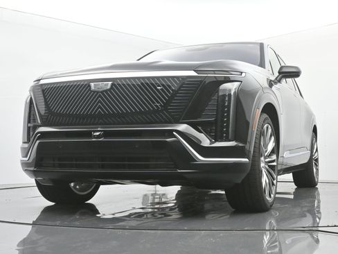 New 2026 Cadillac Vistiq Premium Luxury w/ LPO, Floor Liner Package image 15