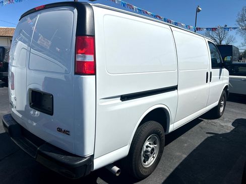 Used 2023 GMC Savana 2500 w/ Driver Convenience Package image 5