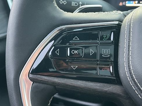 Used 2024 Jeep Grand Cherokee Overland w/ Trailer Tow Package image 33