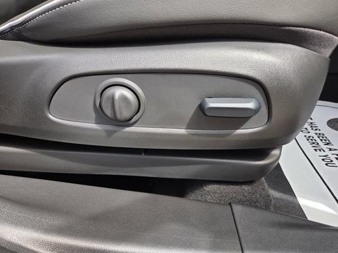 Used 2024 Buick Encore GX Avenir w/ Avenir Technology Package AWD/4WD image 39