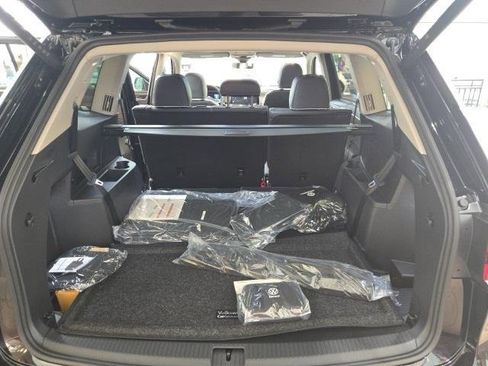 New 2025 Volkswagen Atlas SEL Premium R-Line image 11