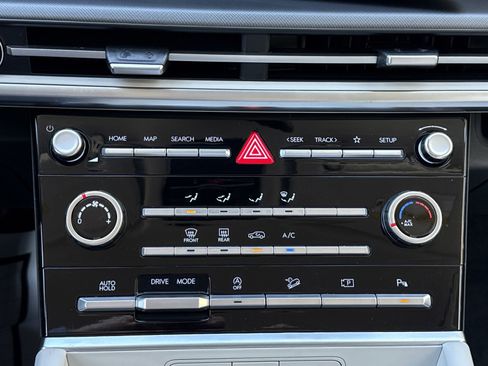 Used 2026 Hyundai Santa Fe SE image 27