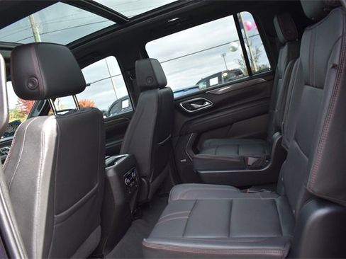 Certified 2023 Chevrolet Suburban RST w/ Sport Performance Package image 25