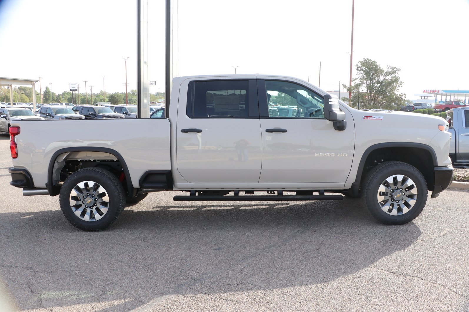 New 2026 Chevrolet Silverado 2500 Custom w/ Custom Value Package AWD/4WD image 8