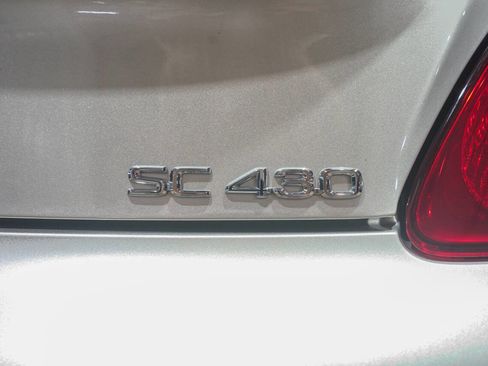 Used 2004 Lexus SC 430 Convertible RWD image 38