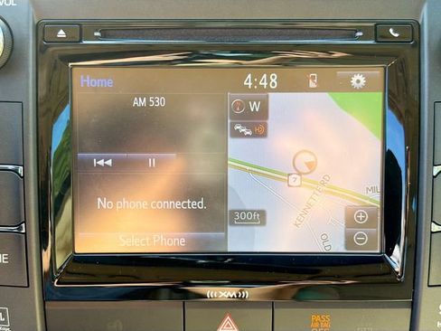 Used 2017 Toyota Camry XLE w/ Moonroof Package FWD image 13