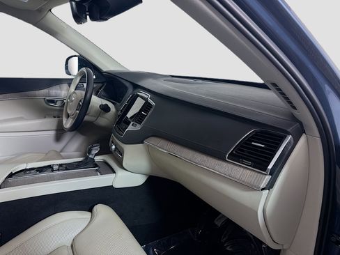 Used 2022 Volvo XC90 T6 Inscription w/ Advanced Package AWD/4WD image 30