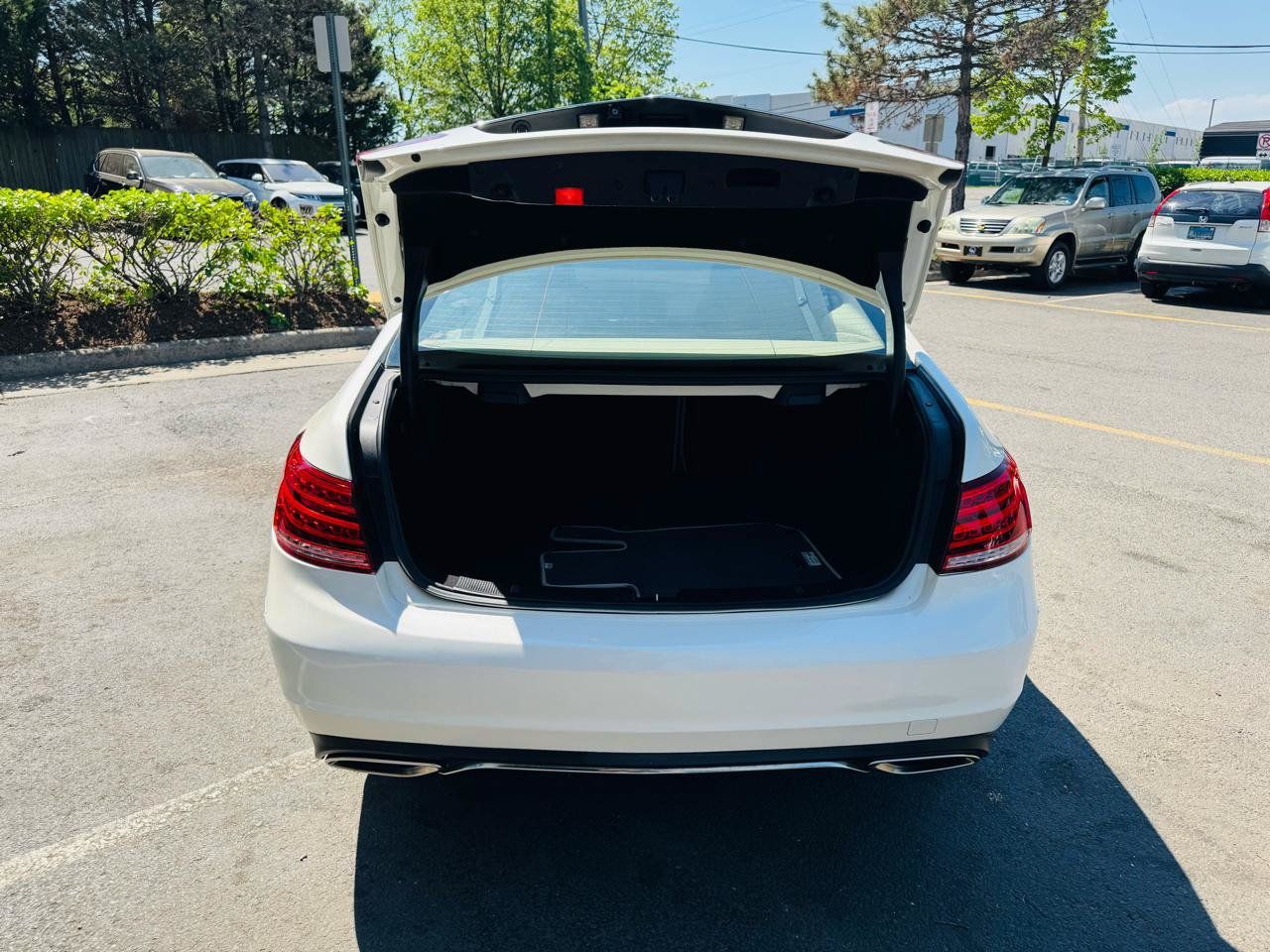 Used 2014 Mercedes-Benz E 350 4MATIC Coupe image 20