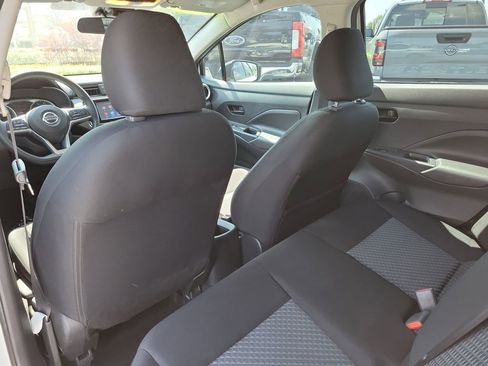 Used 2021 Nissan Versa S image 10