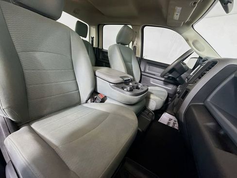 Used 2018 RAM 1500 Express w/ Black Ram 1500 Express Group AWD/4WD image 27