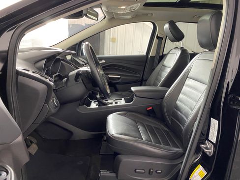 Used 2018 Ford Escape Titanium w/ Ford Safe & Smart Package image 5