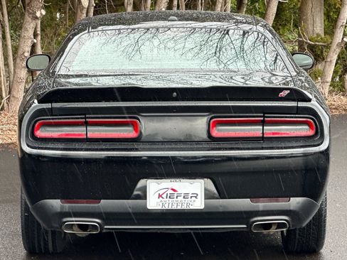 Used 2022 Dodge Challenger GT image 5