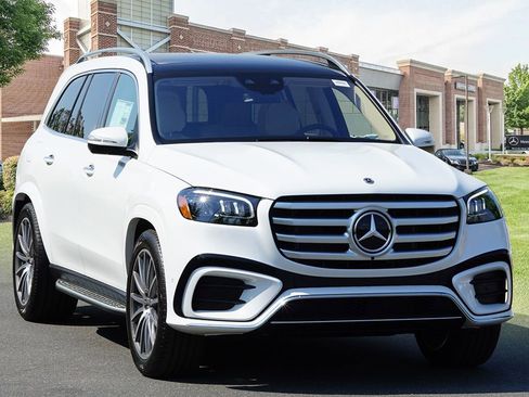 New 2026 Mercedes-Benz GLS 450 4MATIC image 3