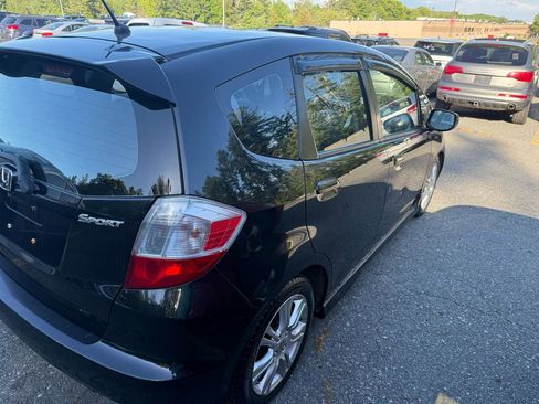 Used 2011 Honda Fit Sport image 4