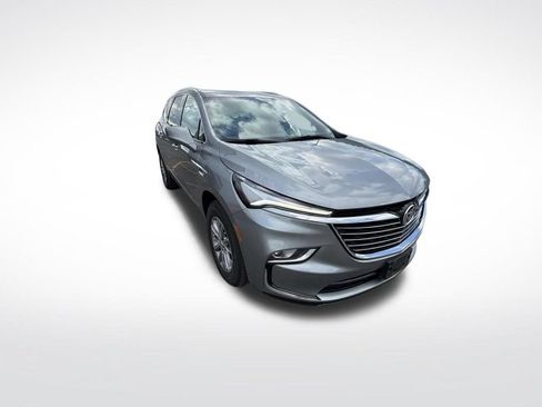 Used 2024 Buick Enclave Essence AWD/4WD image 8