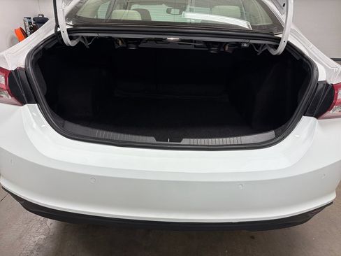 Used 2024 Chevrolet Malibu LT FWD image 14