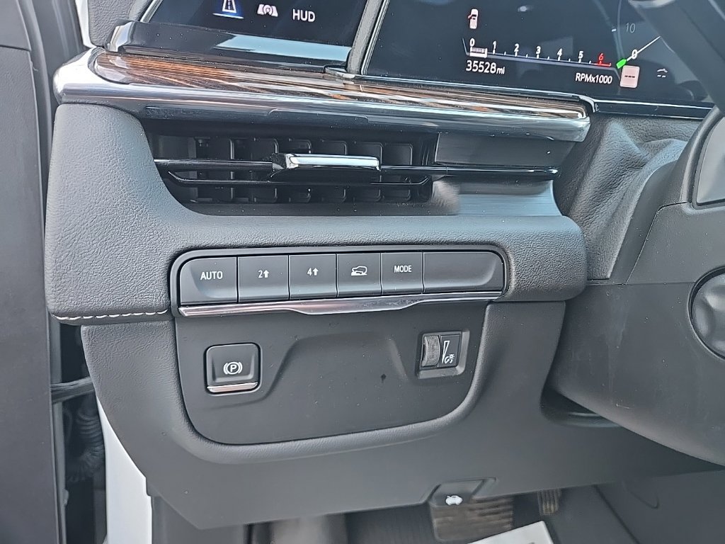 Certified 2024 Cadillac Escalade Premium Luxury w/ LPO, Floor Liner Package AWD/4WD image 27