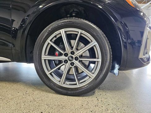 Used 2022 Audi SQ5 Prestige w/ Prestige Package AWD/4WD image 9