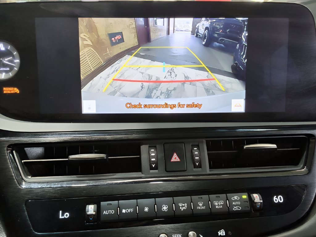 Used 2023 Lexus ES 350 w/ Premium Package FWD image 21