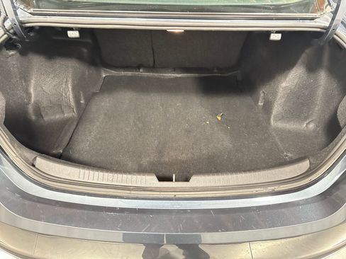 Used 2021 Chevrolet Malibu LT FWD image 28
