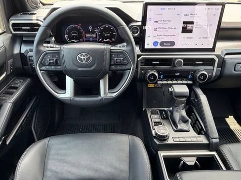 Used 2026 Toyota 4Runner Limited AWD/4WD image 18