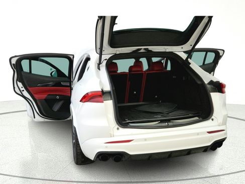 Used 2023 Maserati Grecale Modena AWD/4WD image 13