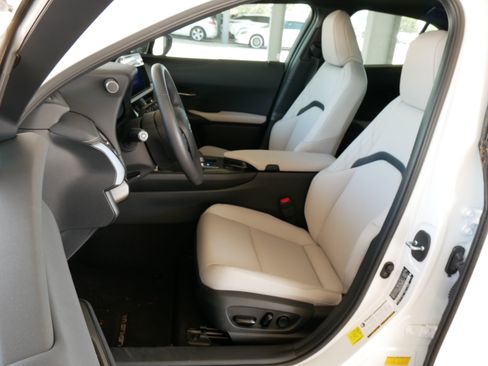 Used 2025 Lexus UX 300h FWD w/ Accessory Package (Z1) image 2