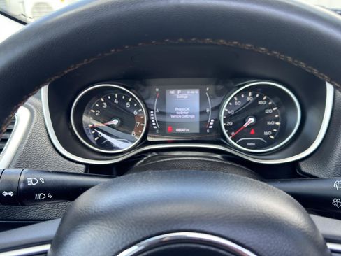 Used 2021 Jeep Compass Latitude w/ Sun and Sound Group FWD image 19