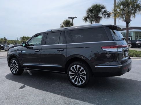 Certified 2024 Lincoln Navigator L Reserve AWD/4WD image 6