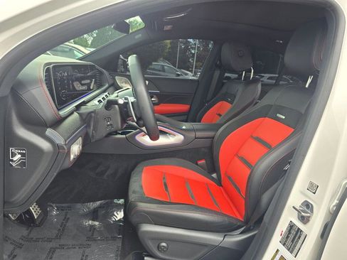 Used 2024 Mercedes-Benz GLE 53 AMG 4MATIC Coupe image 11