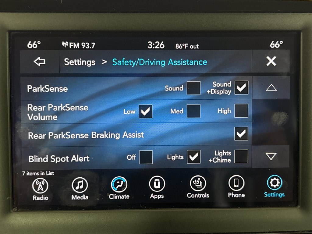 Used 2019 Chrysler Pacifica Touring-L FWD image 27