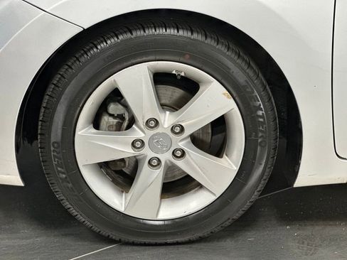 Used 2013 Hyundai Elantra GLS image 23