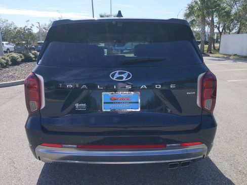 Used 2023 Hyundai Palisade Calligraphy image 6