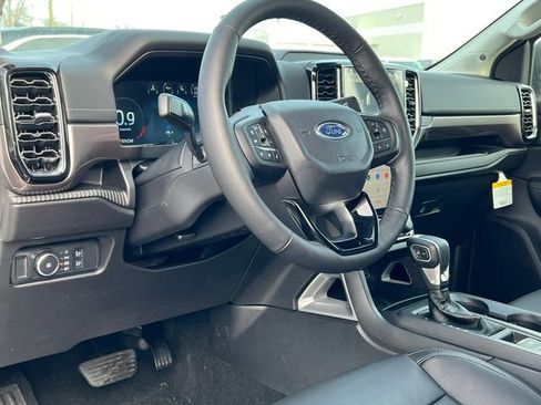 New 2025 Ford Ranger Lariat w/ FX4 Off-Road Package image 19