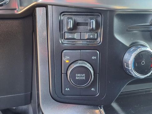 Used 2023 Ford F150 Lariat w/ Equipment Group 502A High image 31